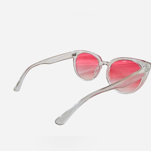 GrinderPUNCH Oversized Clear Cat Eye Pink Ombre Color Lens Fashion Sunglasses - Picture 8 of 9